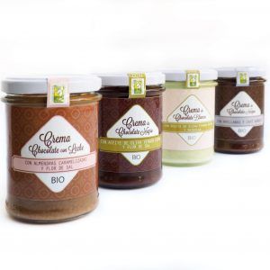 Crema BIO de Chocolate con Leche, Almendras Caramelizadas y flor de sal, 200 g. Con Aceite de Oliva Virgen Extra.
