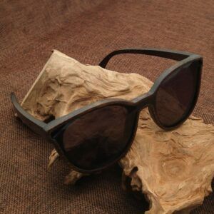 gafas de sol de madera Livegens Moonlight oscuras sostenibles